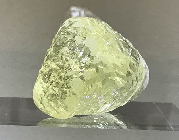 discovered large rough diamond